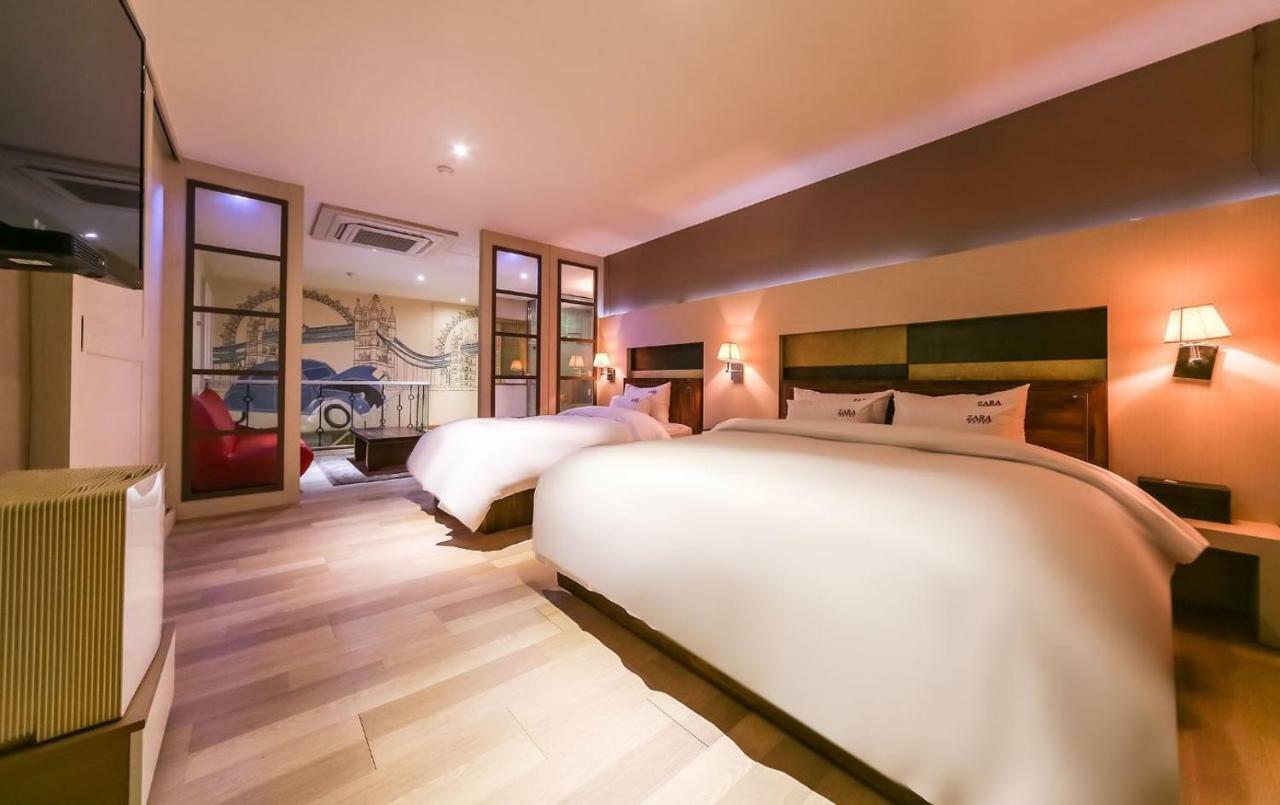 Hotel Zara Changwon Bagian luar foto